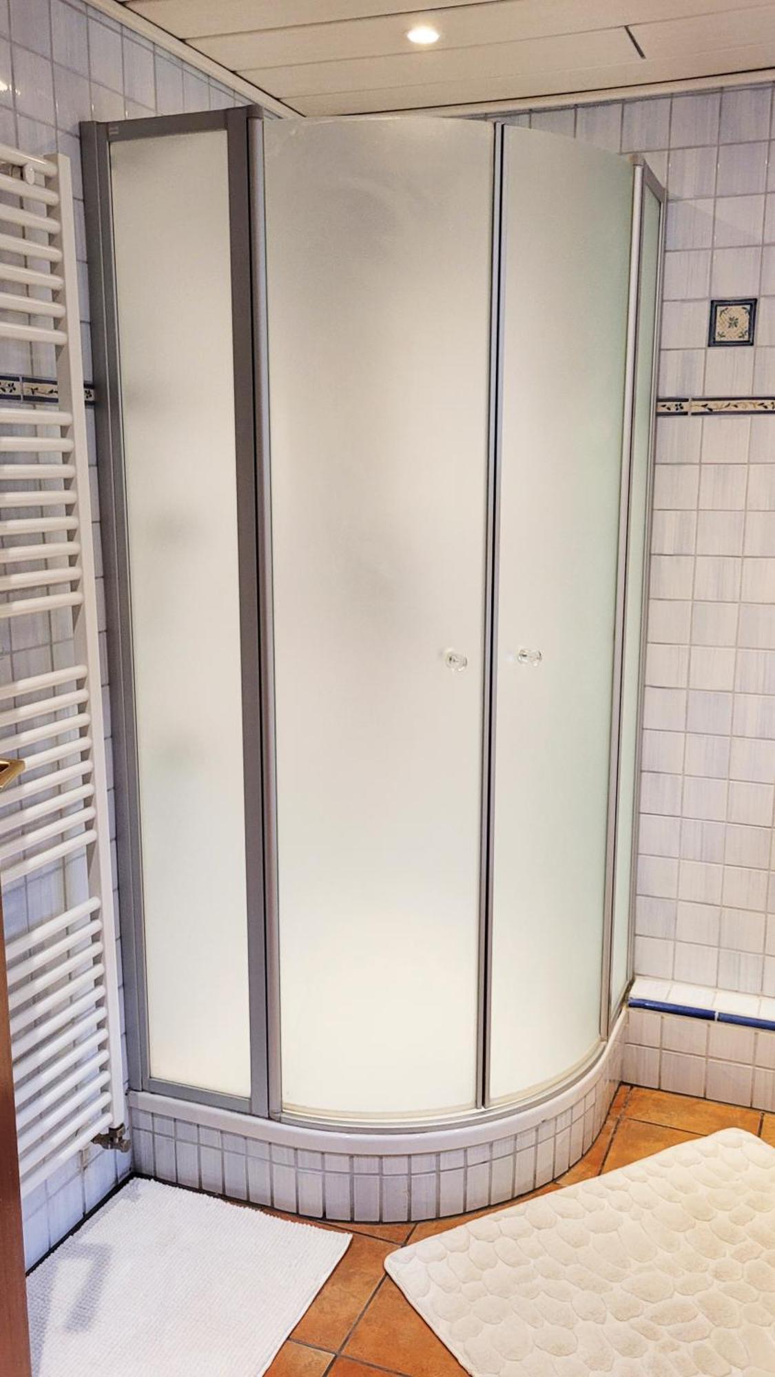 Modernes 1-Zimmer-Apartment Mit Galerie-Schlafkoje Im Skandinavischen Stil Ostenfeld  Luaran gambar