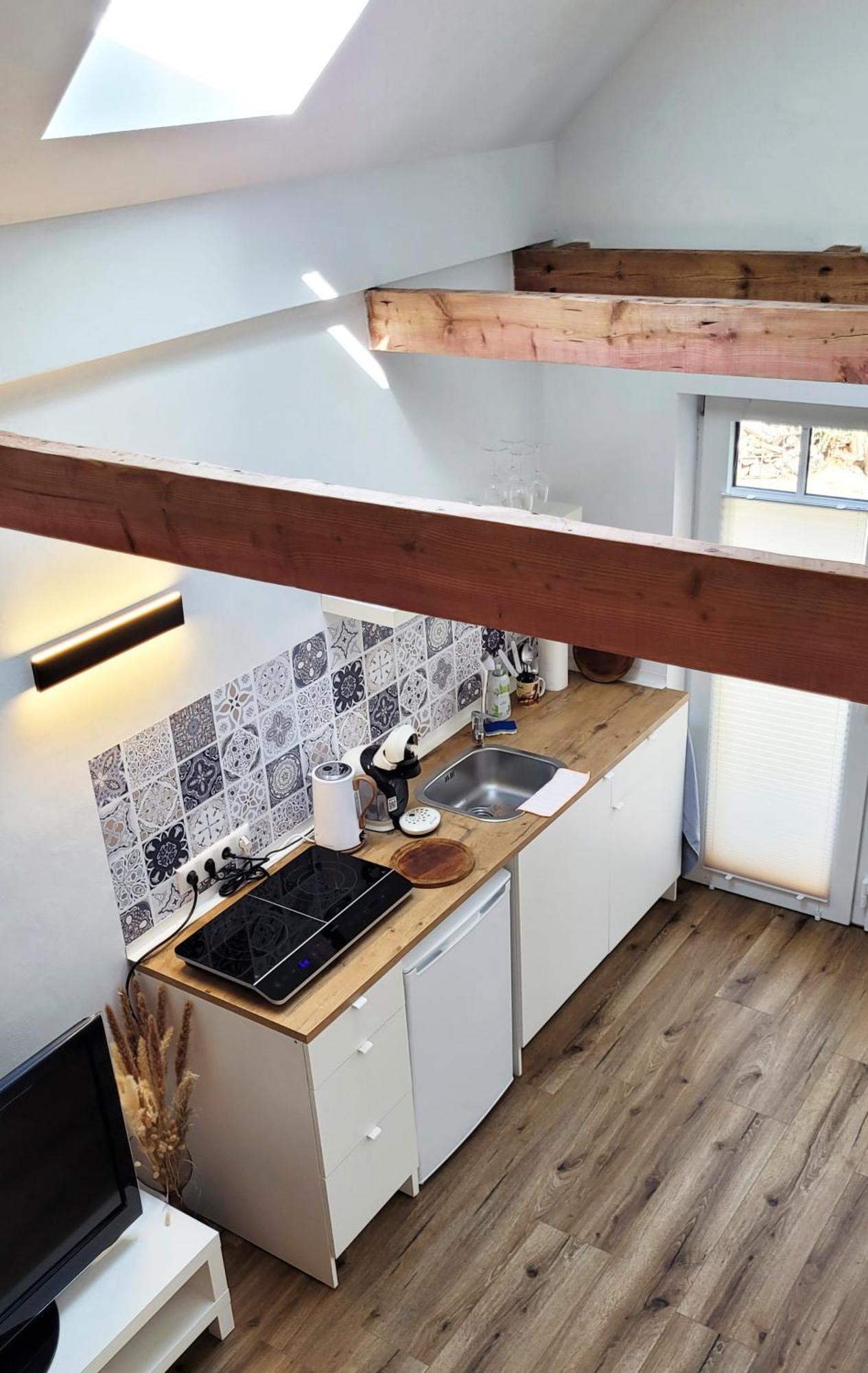 Modernes 1-Zimmer-Apartment Mit Galerie-Schlafkoje Im Skandinavischen Stil Ostenfeld  Luaran gambar