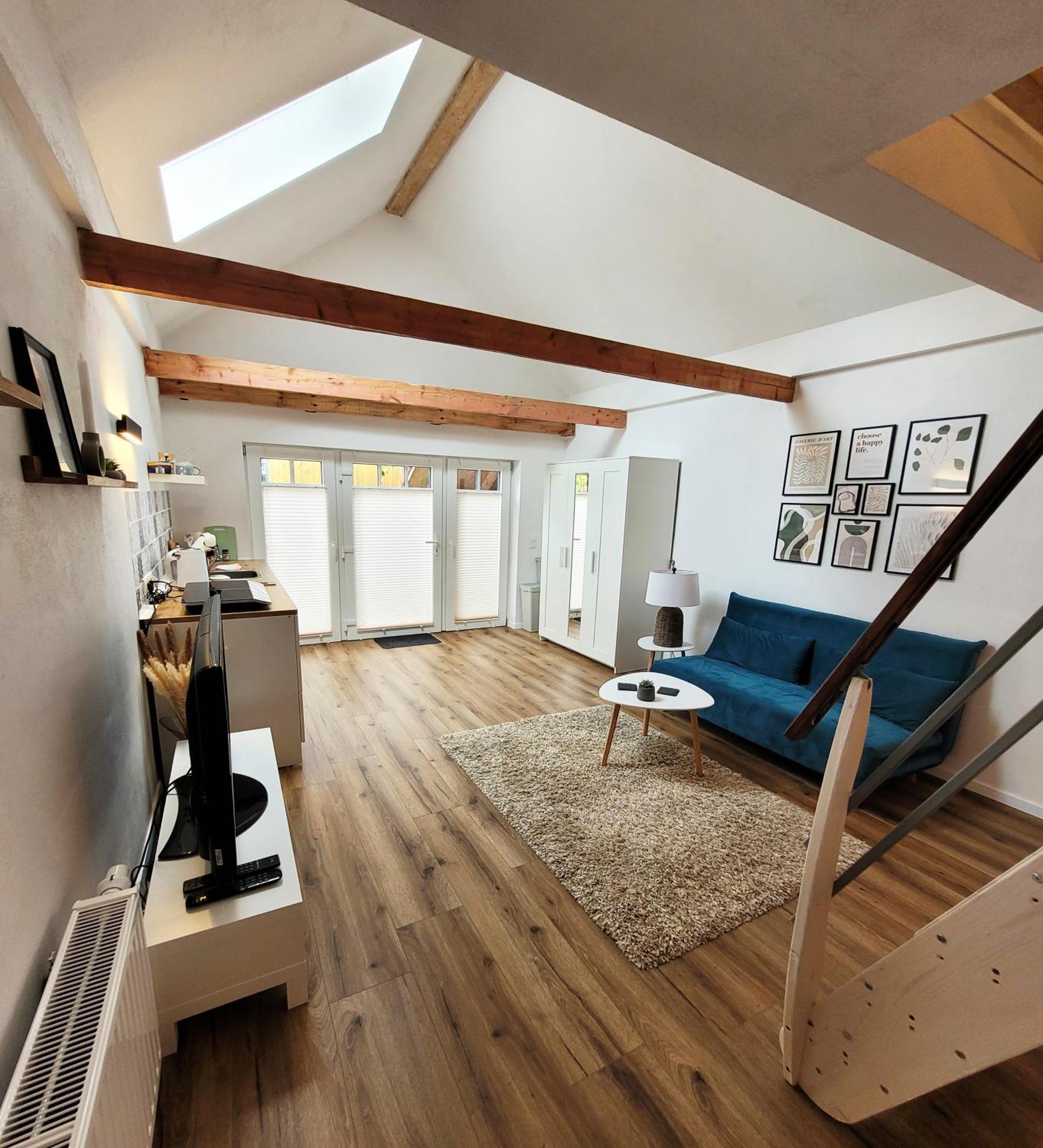 Modernes 1-Zimmer-Apartment Mit Galerie-Schlafkoje Im Skandinavischen Stil Ostenfeld  Luaran gambar