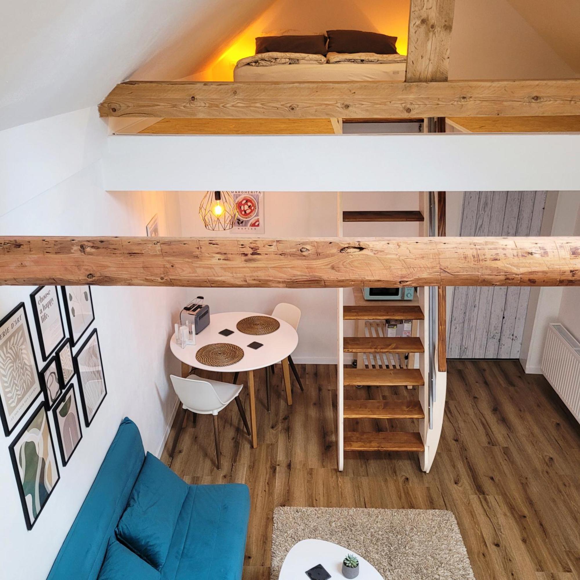 Modernes 1-Zimmer-Apartment Mit Galerie-Schlafkoje Im Skandinavischen Stil Ostenfeld  Luaran gambar